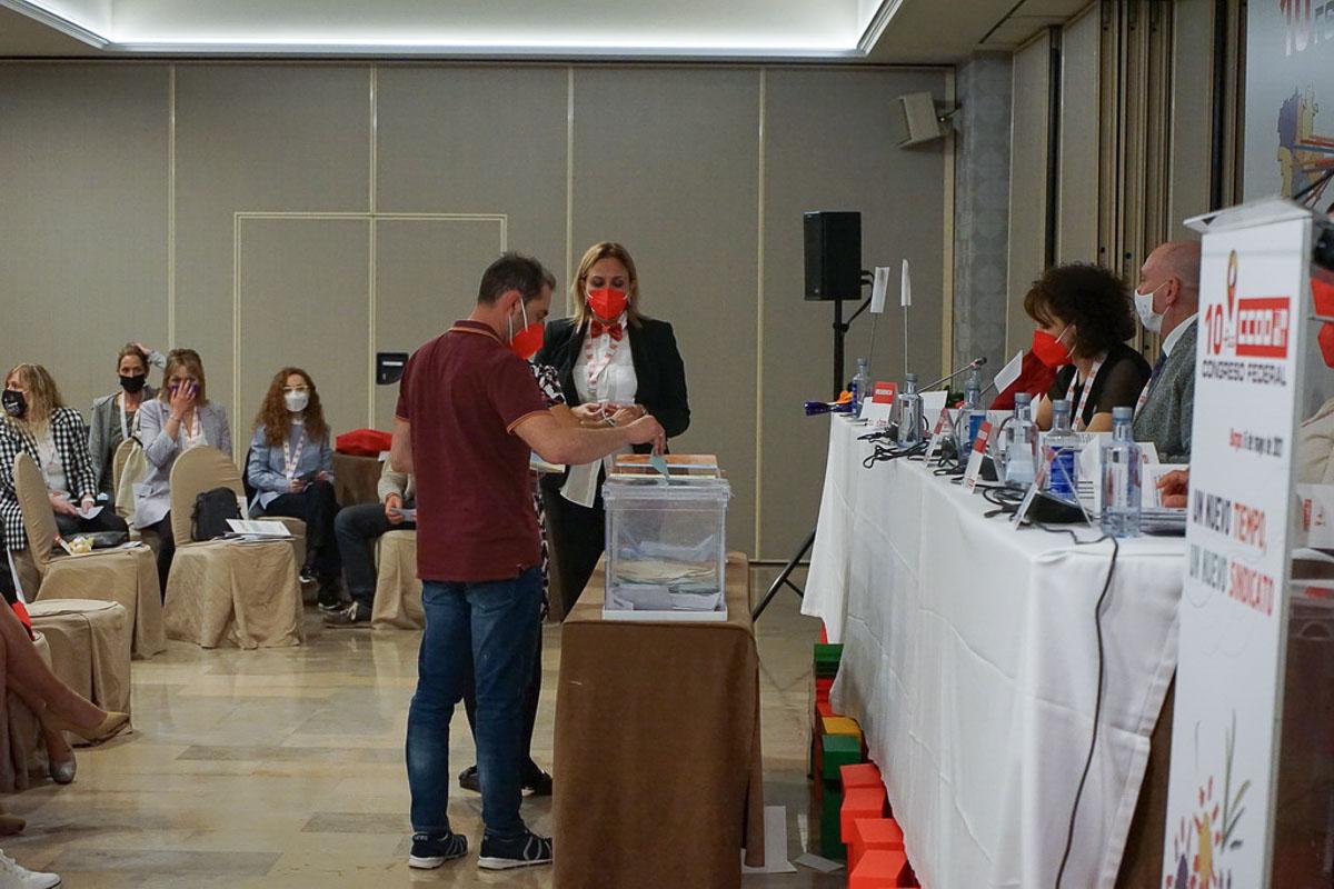 Galería de imágenes del 10º Congreso de la Federación de Sanidad y Sectores Sociosanitarios de CCOO Castilla y León